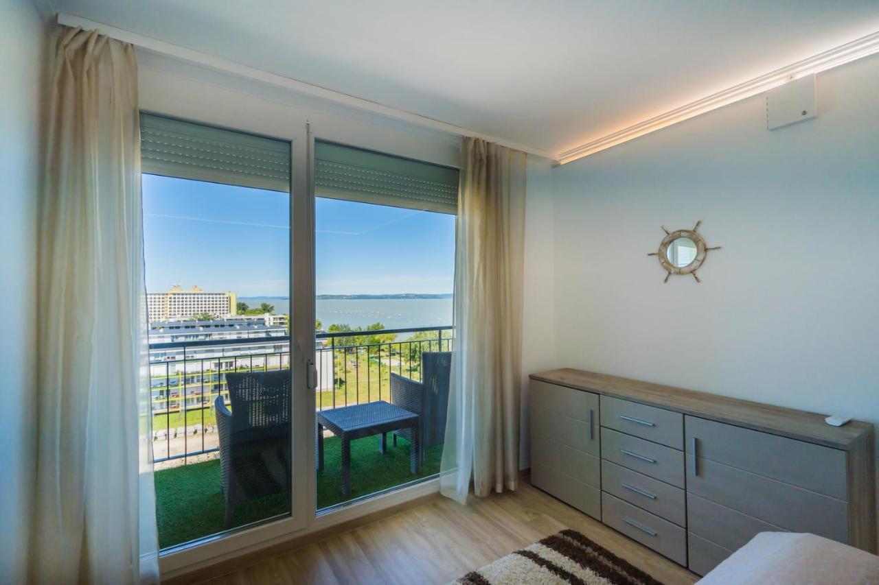 Myflat Top Panorama 909 Apartment Siofok Luaran gambar