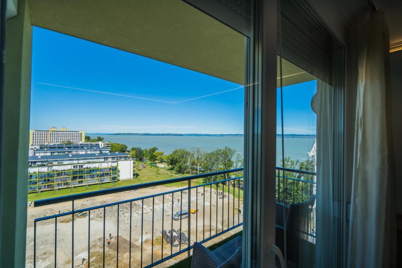 Myflat Top Panorama 909 Apartment Siofok Luaran gambar